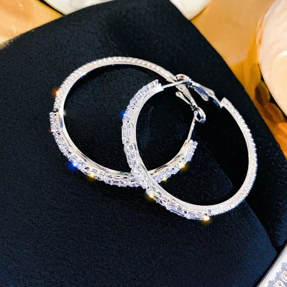 925 Sterling Silver White Sapphire Hoop Earrings - Picture 4 of 7